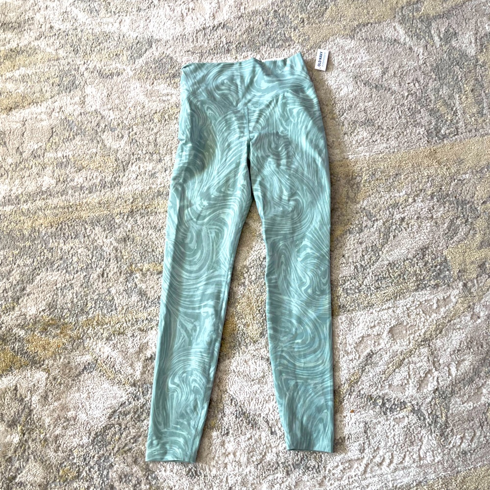 NWT old navy power drill workout leggings